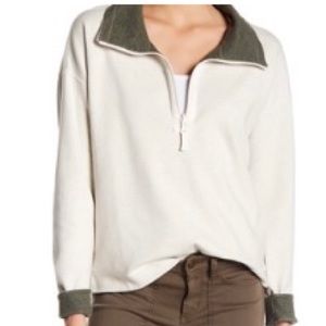 Tommy Bahama sweatshirt